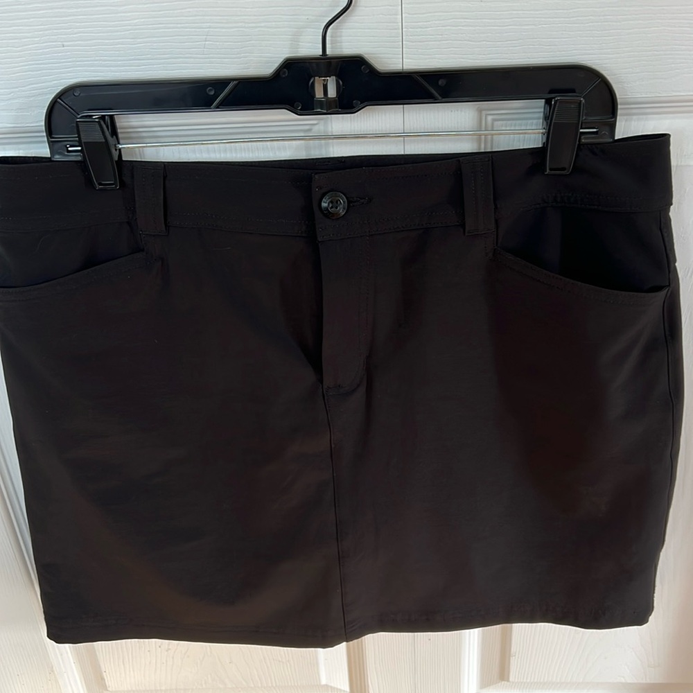 Eddie Bauer Women’s Skort